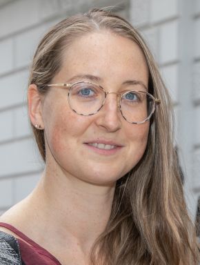 Dr Anna Wilkinson